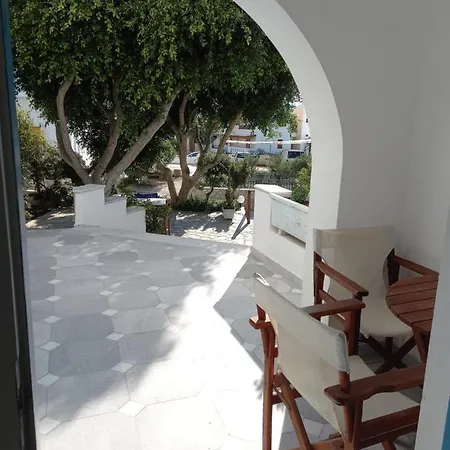 Despina מלון דירות 2*