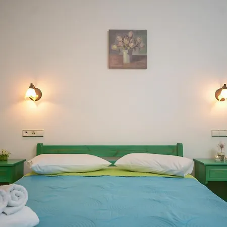 Despina Aparthotel 2*