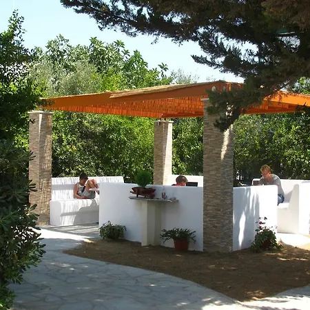 Despina Aparthotel 2*